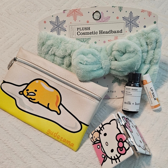 Sanrio Beauty Bundle Gudetama Makeup Bag Hello Kitty Mirror Headband & m… - Picture 3 of 4